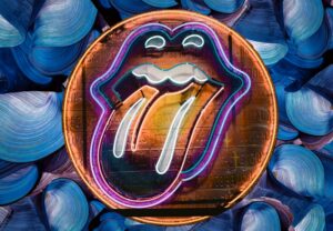 Versione luminosa del classico logo dei Rolling Stones